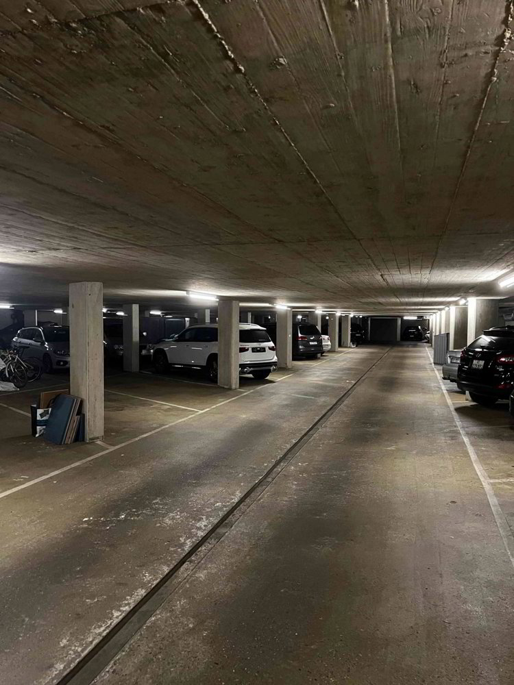 Parking, garage null pièces à louer à Versoix - image 1/3