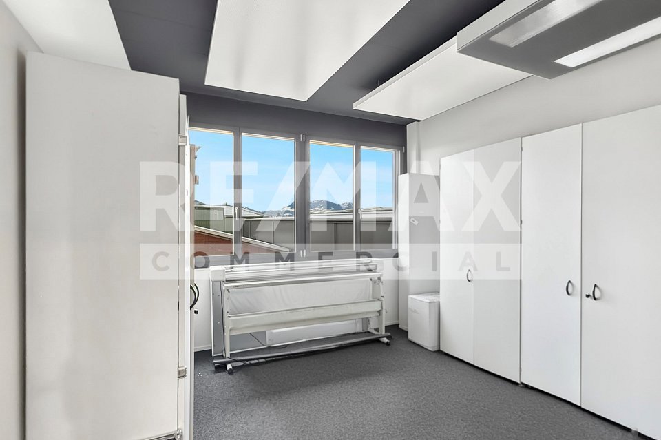 9 Zimmer Büro zu vermieten in Rothenburg - Bild 1/13