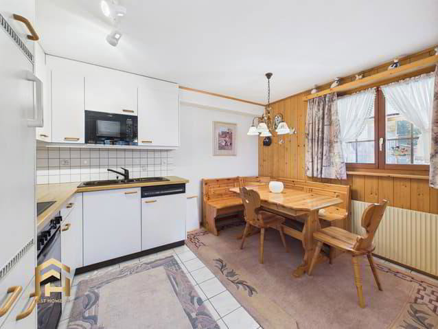 Elegantes Chalet mit zwei eigenständigen Wohnungen und herrlicher Auss - Widok 4