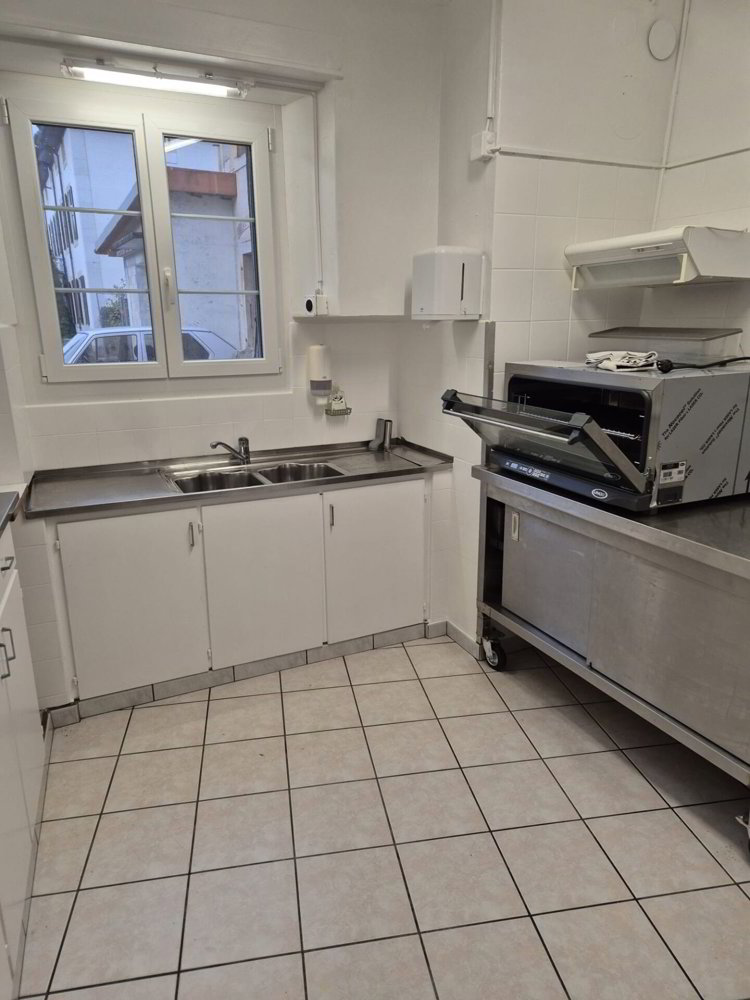 Ufficio & Commercio di null locali in affitto a Couvet - immagine 1/6