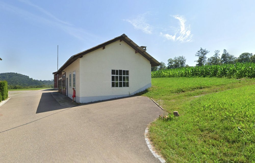Bureau & Commerce null pièces à acheter à Hofstetten ZH - image 1/4