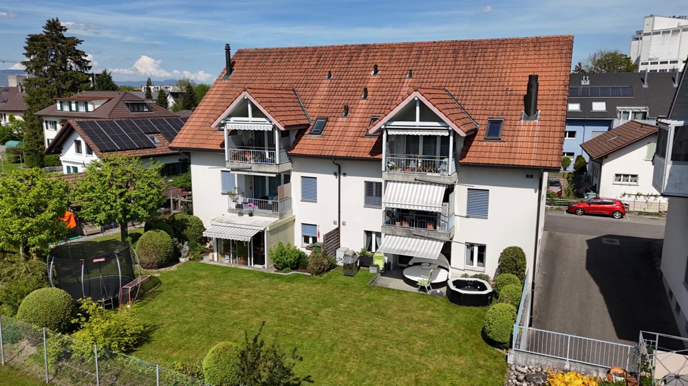 3 rooms Apartment to buy in Niederönz - image 1/12