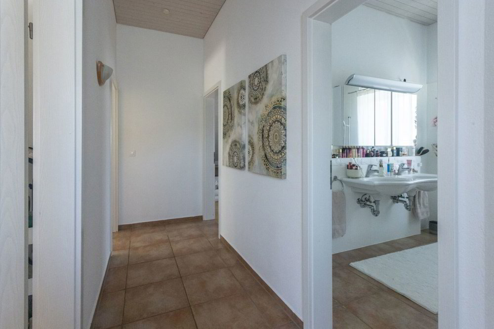 5.5 rooms House to buy in Pfungen - image 1/19