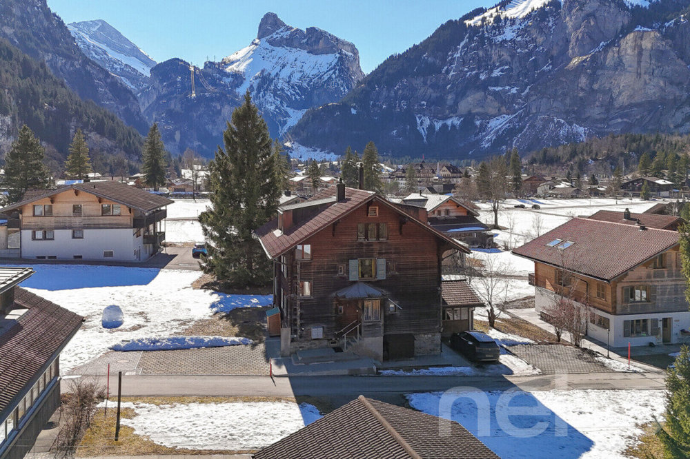 4 Zimmer Wohnung zum verkaufen in Kandersteg - Bild 1/12