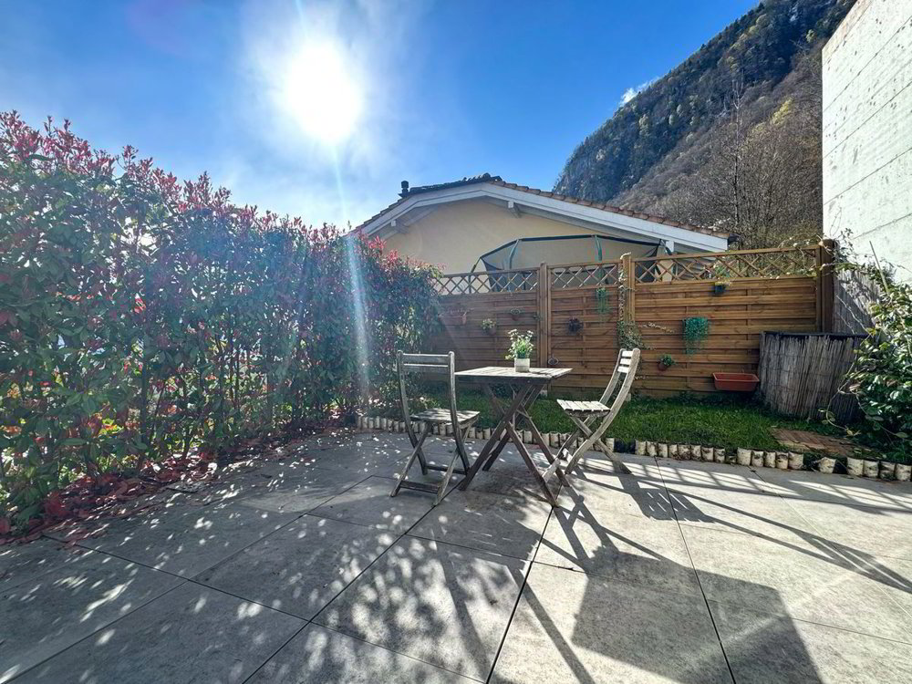 4 rooms Apartment to buy in Vouvry - image 1/13
