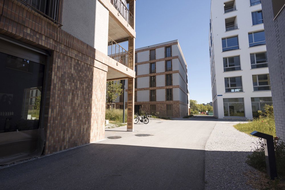 null Zimmer Büro zu vermieten in Crissier - Bild 1/8