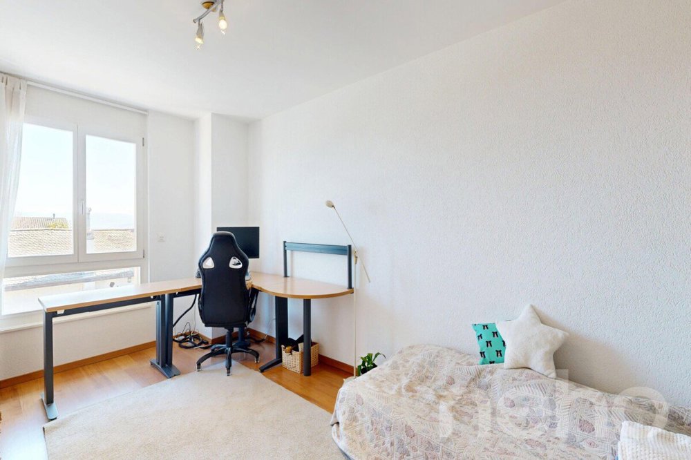 5.5 Zimmer Haus zum verkaufen in Bursins - Bild 1/12
