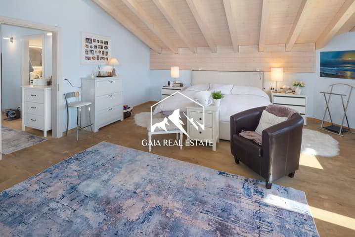 Casa di 9 locali in vendita a Crans-Montana - immagine 1/13
