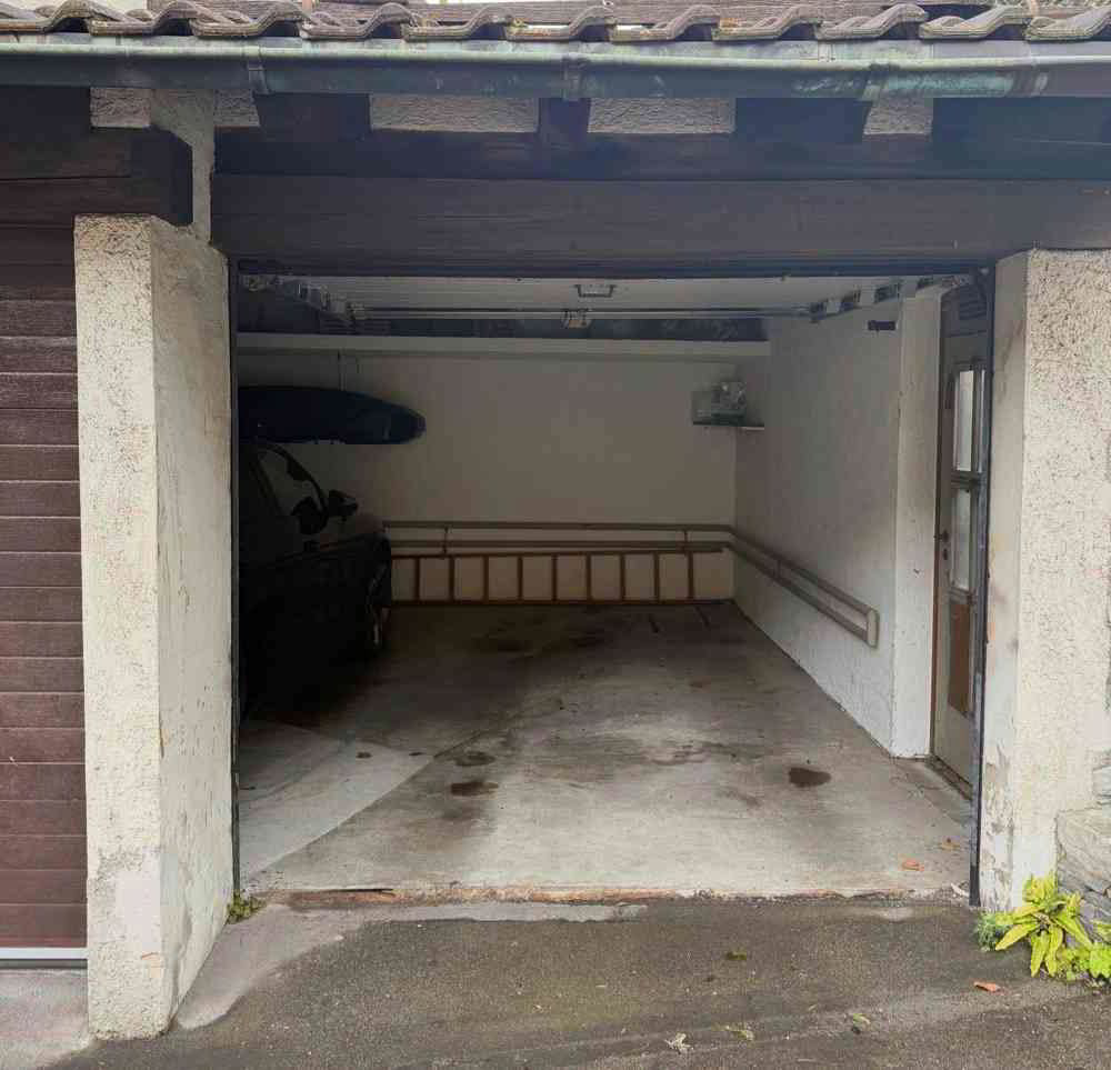 null rooms Car park, garage for rent in Zürich - image 1/3