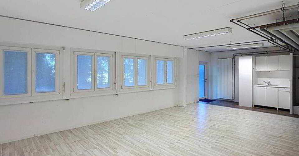 null rooms Office & Commercial for rent in Lausanne - image 1/5