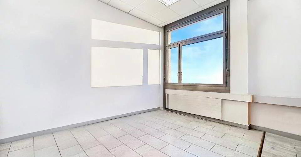 null Zimmer Büro zu vermieten in Satigny - Bild 1/13