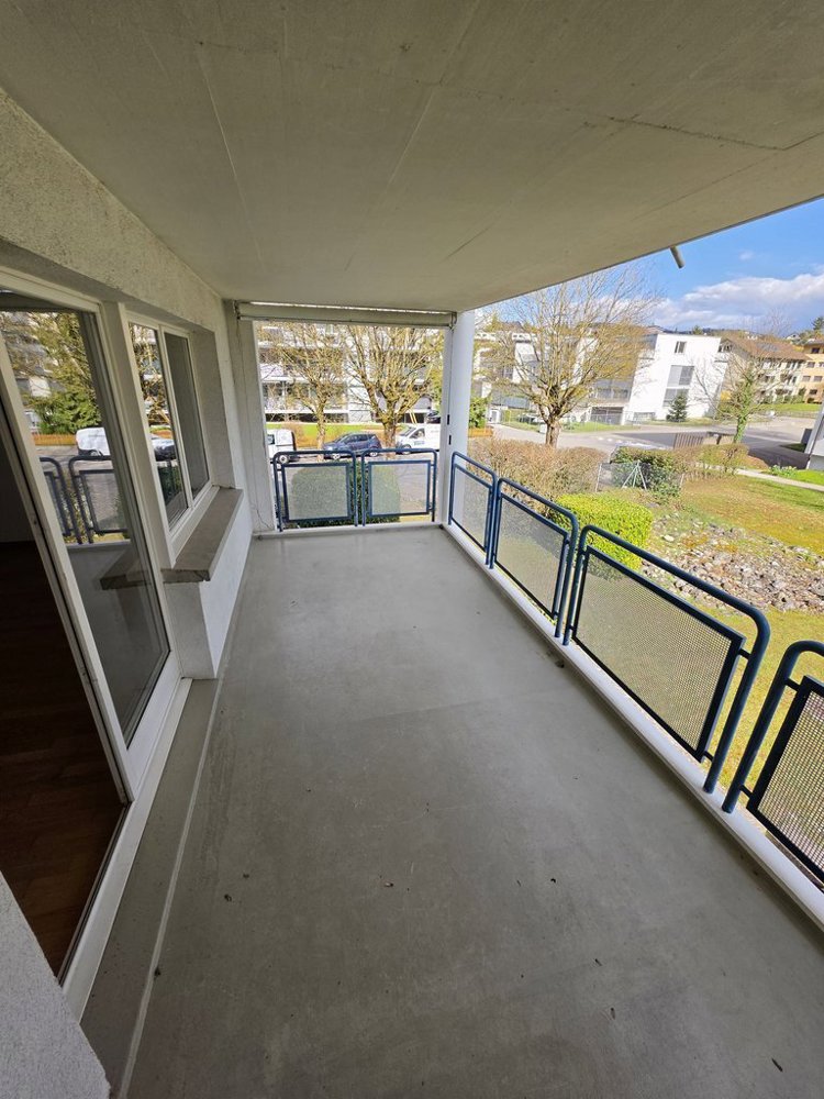 Appartement 3 pièces à louer à Glattfelden - image 1/8