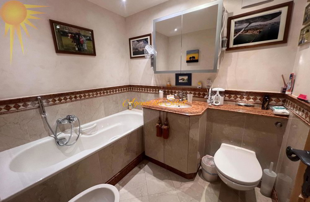 Appartamento di 4 locali in vendita a Crans-Montana - immagine 1/13