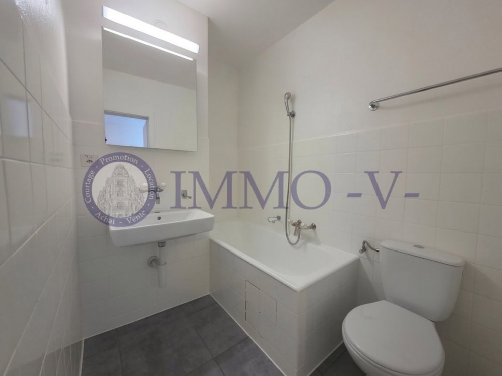 3 Zimmer Wohnung zu vermieten in La Chaux-de-Fonds - Bild 1/5
