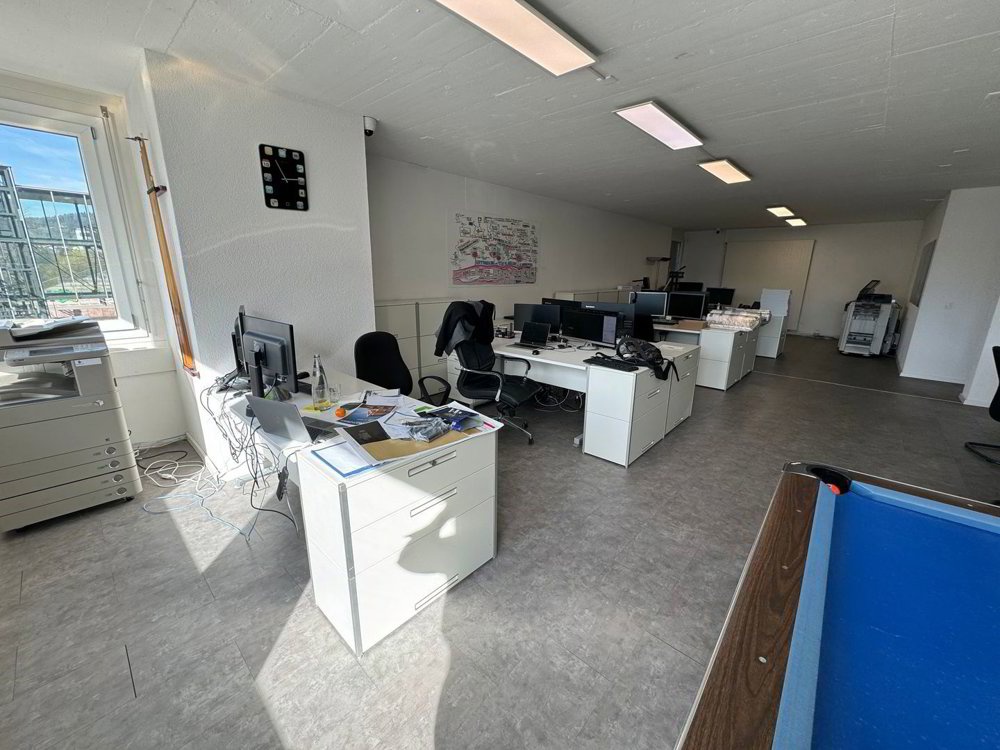 Bureau & Commerce null pièces à louer à Schlieren - image 1/13