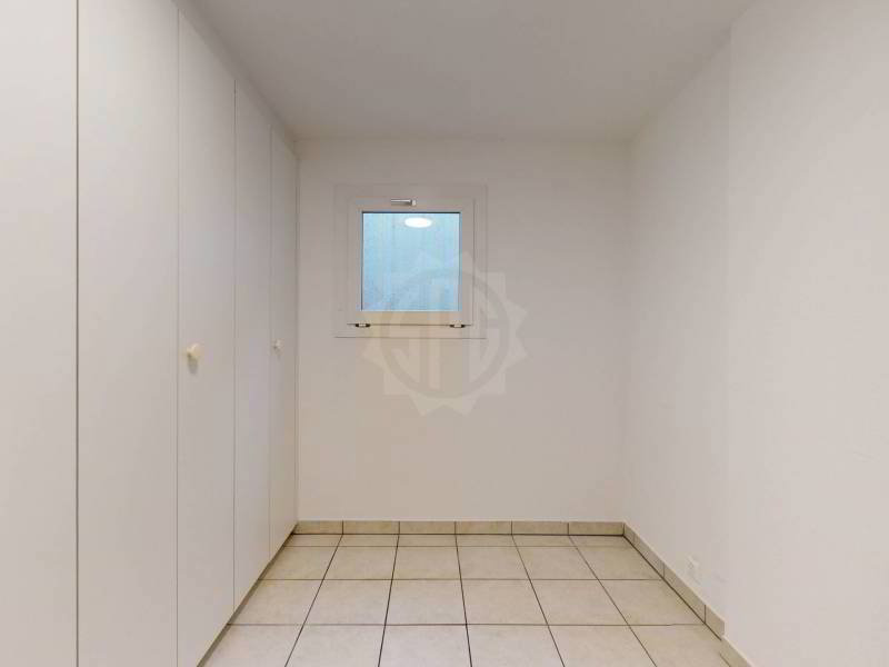 Appartement 5 pièces à louer à Bellevue - image 1/12