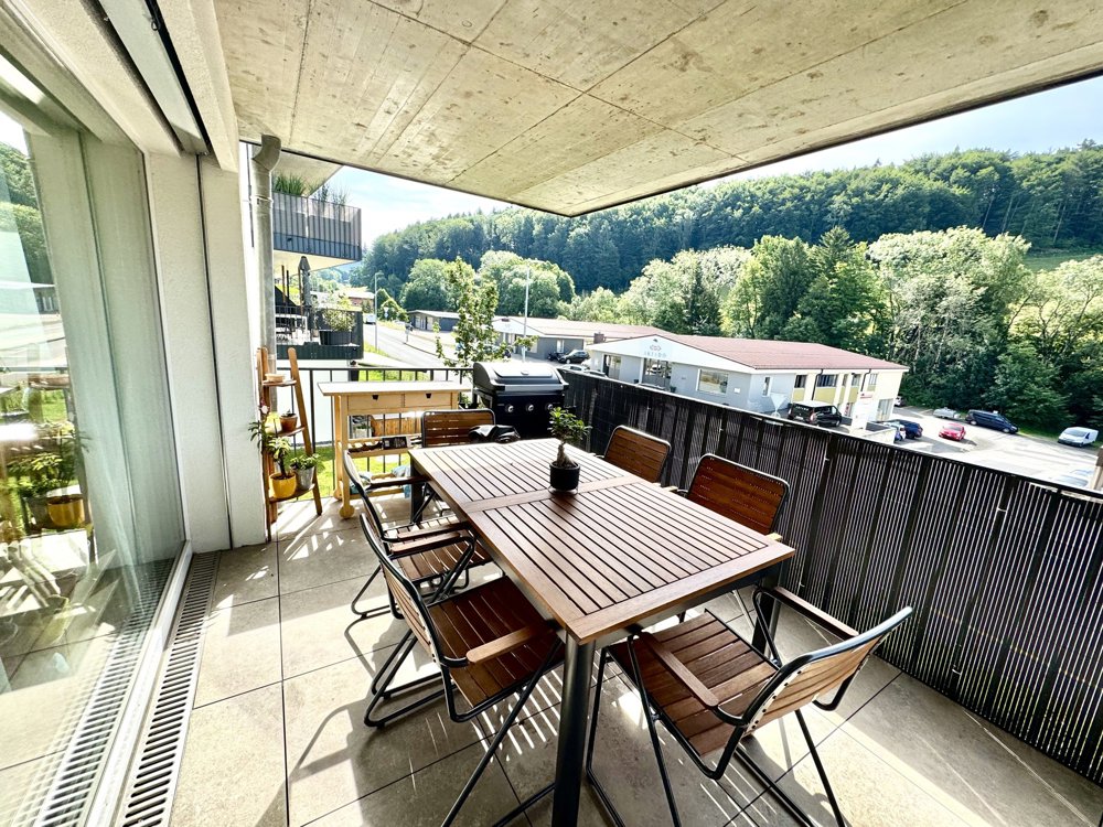 3 rooms Apartment to buy in Remaufens - image 1/10