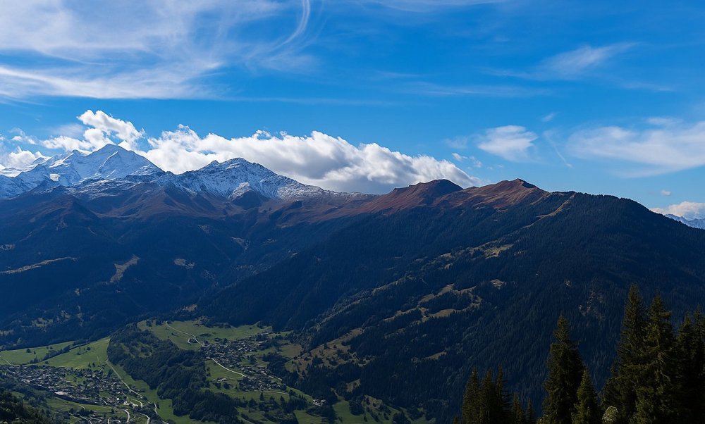6 rooms House to buy in Verbier - image 1/1
