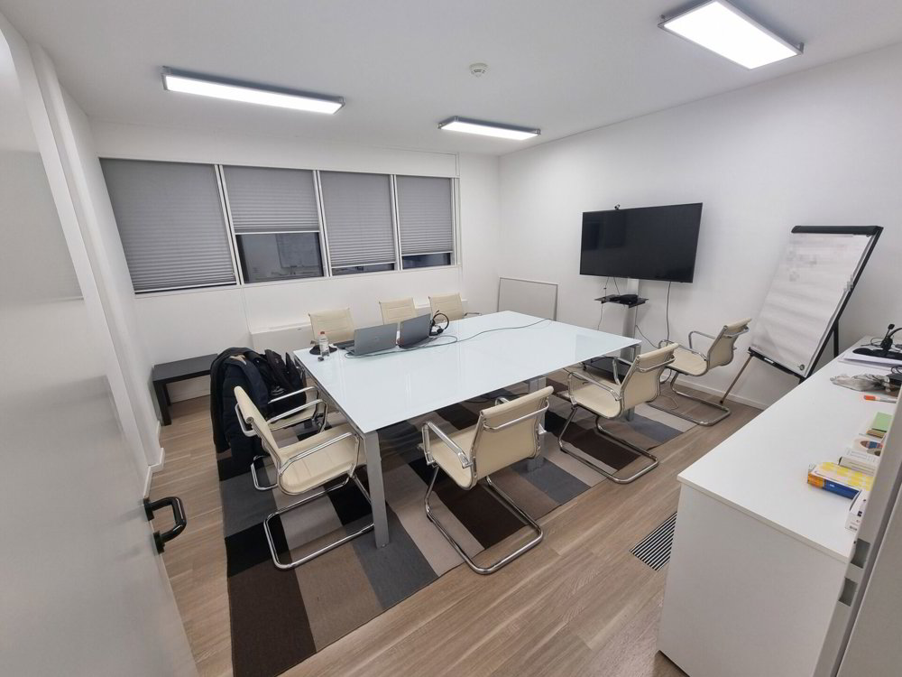 null rooms Office & Commercial for rent in Lugano - image 1/4