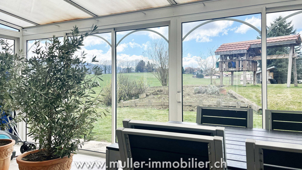 Casa di 12 locali in vendita a La Joux FR - immagine 1/13