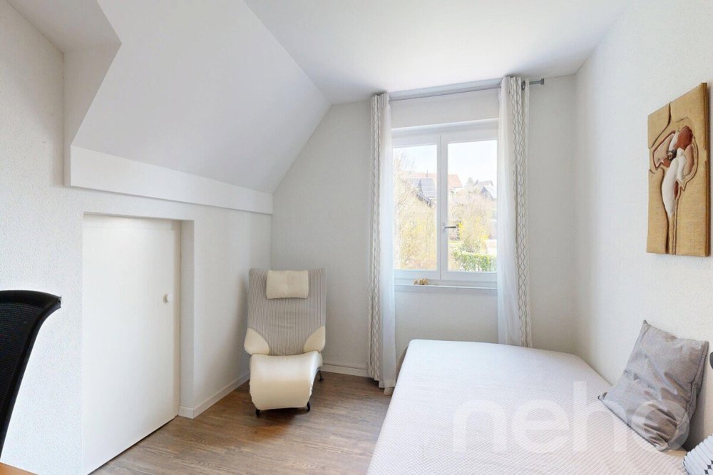 5.5 rooms House to buy in Nürensdorf - image 1/11