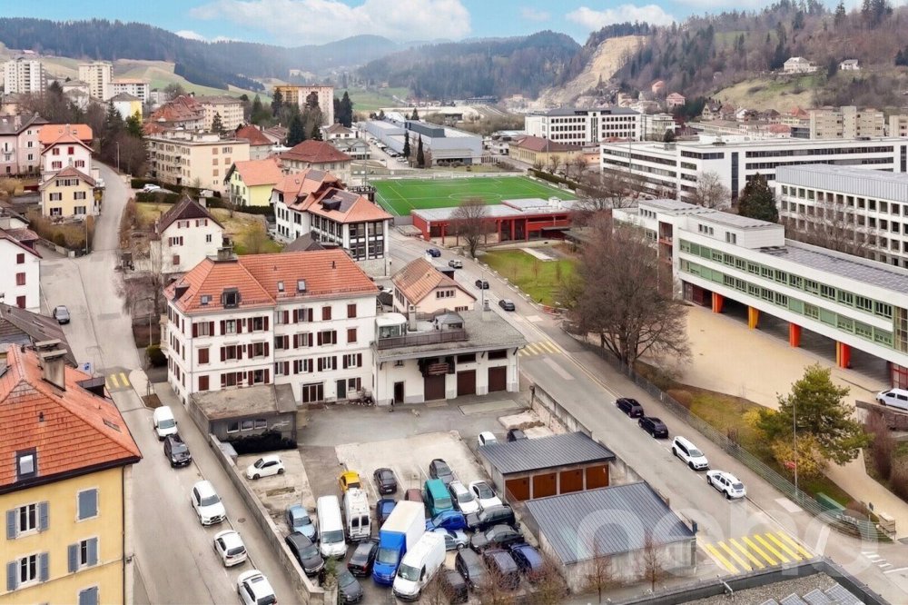 Casa di null locali in vendita a Le Locle - immagine 1/12