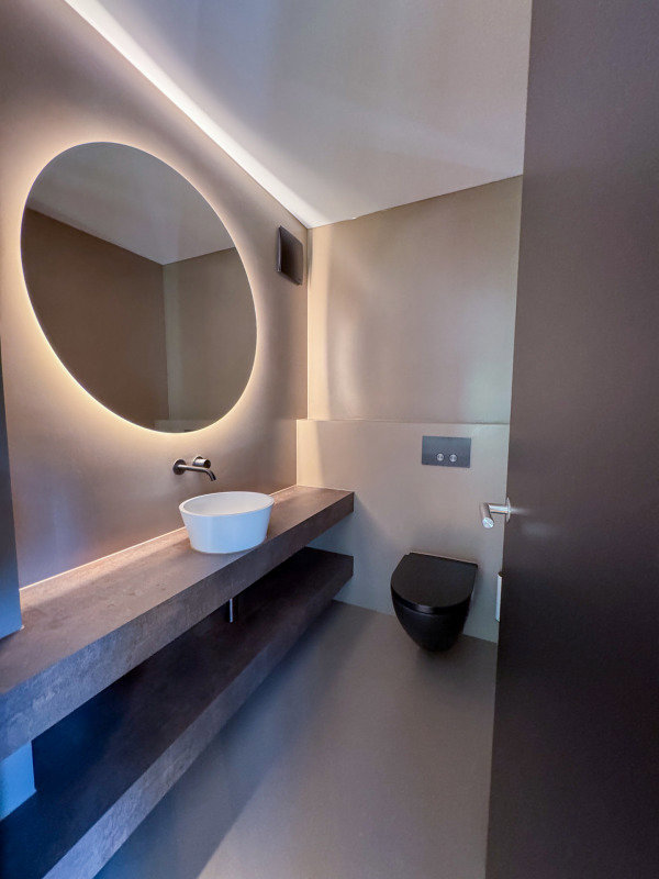 Casa di 9 locali in vendita a Horw - immagine 1/13