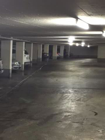 Parcheggio, garage di null locali in affitto a Genf - immagine 1/3