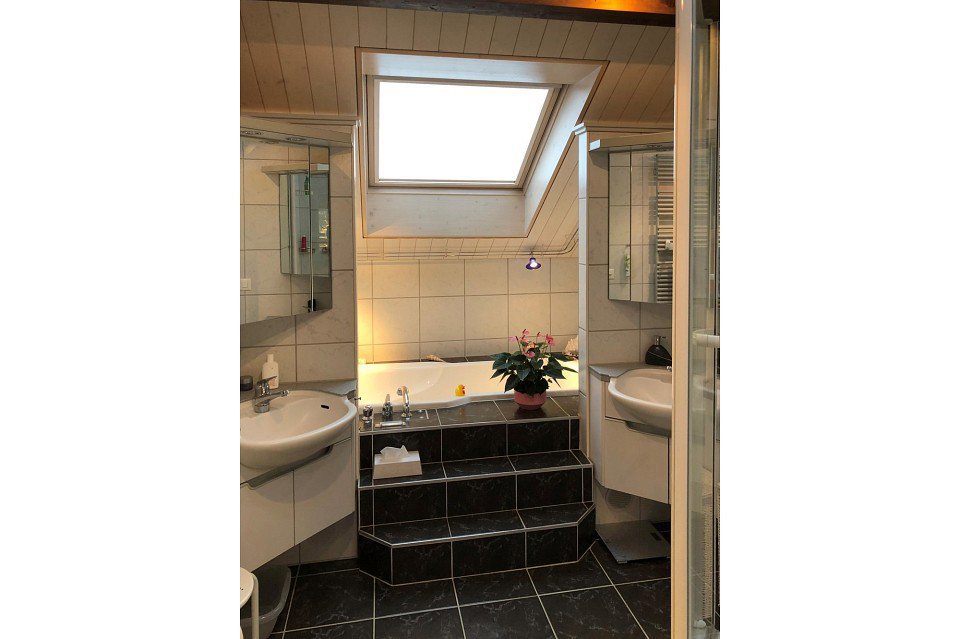 Casa di 6.5 locali in vendita a Ringgenberg BE - immagine 1/13