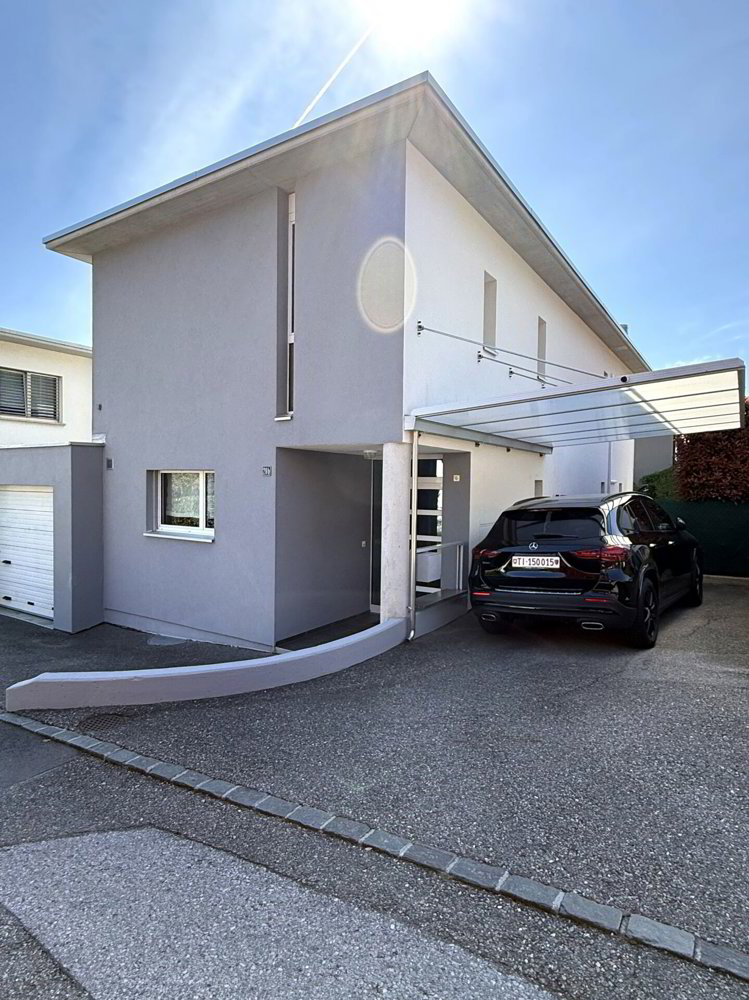 Casa di 5 locali in vendita a Gravesano - immagine 1/12