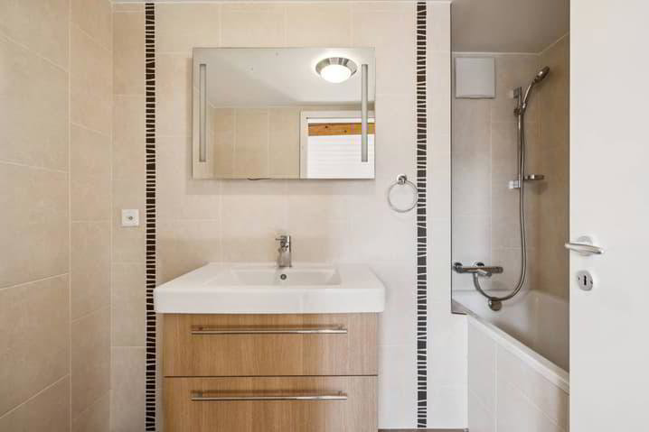 Appartement 5 pièces à acheter à Meyrin - image 1/10