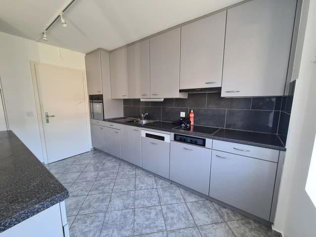 Appartamento di 4.5 locali in affitto a Monthey - immagine 1/8