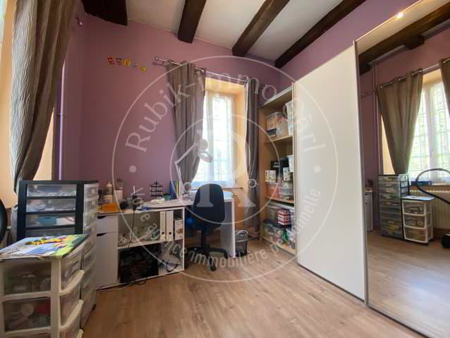 Maison 7 pièces à acheter à Friburgo - image 1/8
