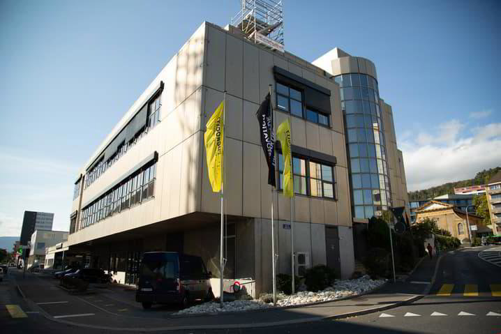 Parking, garage null pièces à louer à Neuchâtel - image 1/1