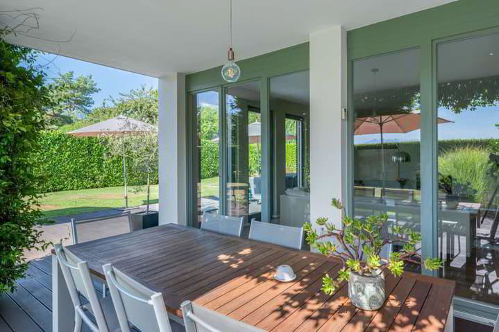 Maison 6 pièces à acheter à Vandoeuvres - image 1/13