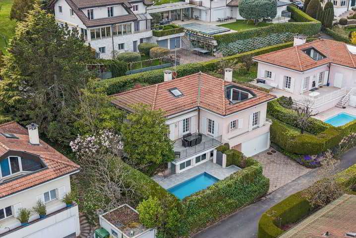 Maison 8 pièces à acheter à Chambésy - image 1/3