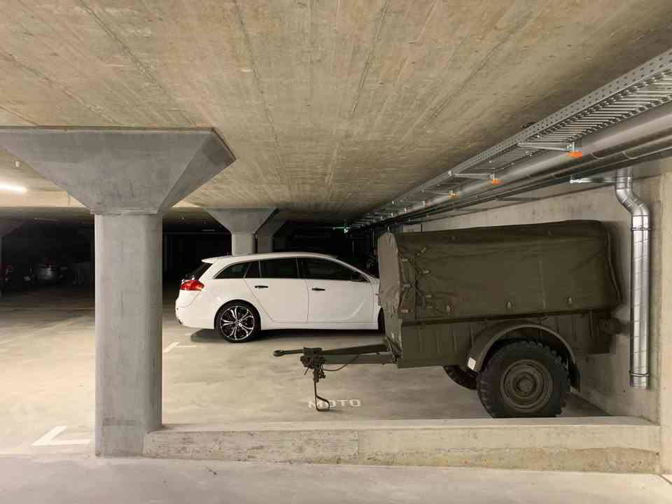 Parking, garage null pièces à louer à Aesch BL - image 1/2
