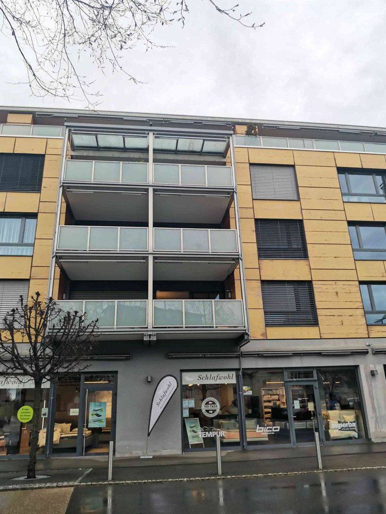 2 rooms Car park, garage for rent in Baar - image 1/1