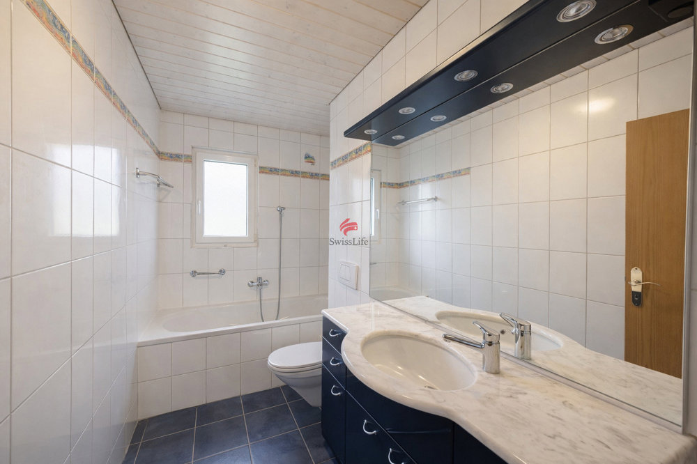 Appartement 5 pièces à acheter à Corcelles NE - image 1/7
