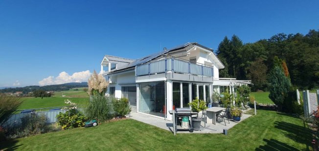 null rooms House to buy in Meisterschwanden - image 1/1