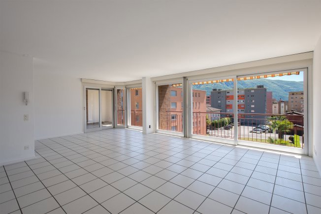 3 rooms Apartment for rent in Locarno - image 1/1