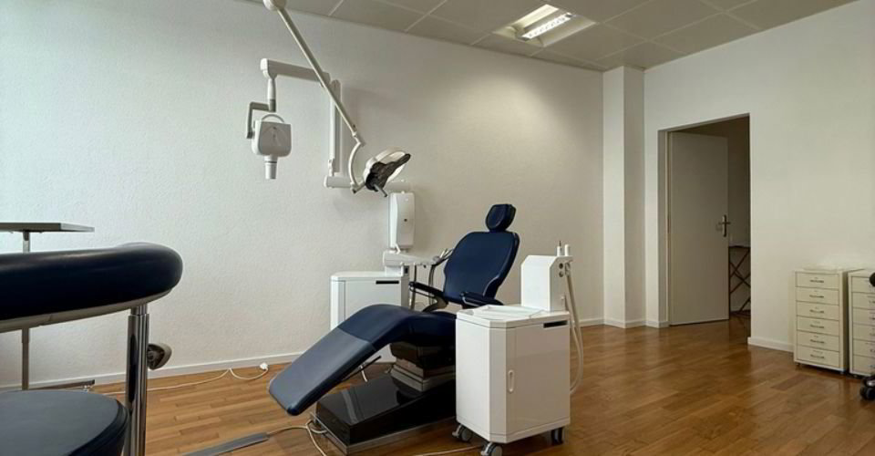 Bureau & Commerce null pièces à louer à Lausanne - image 1/4