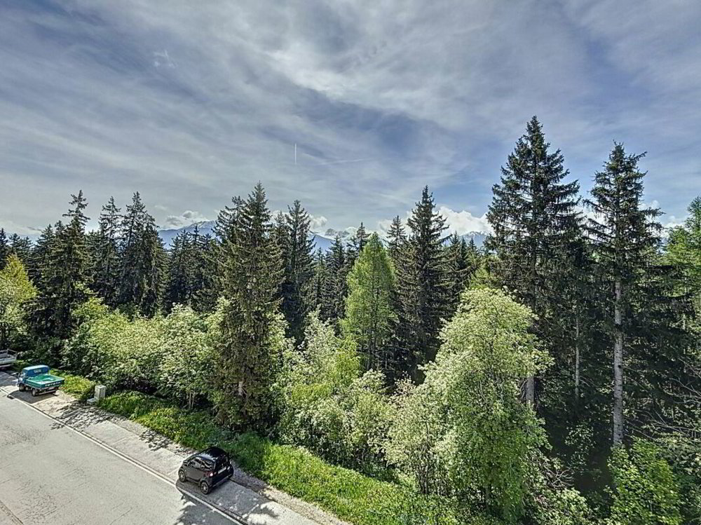 6 rooms Apartment to buy in Crans-Montana - image 1/12