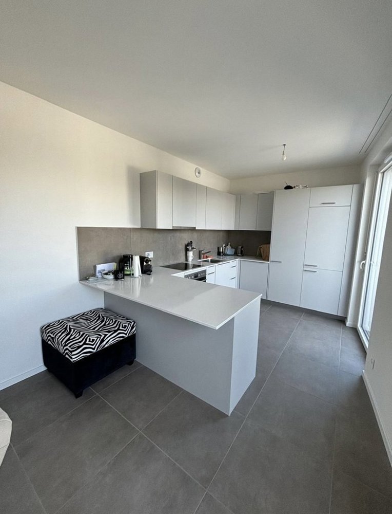 Appartement 4 pièces à louer à Cheseaux-sur-Lausanne - image 1/5