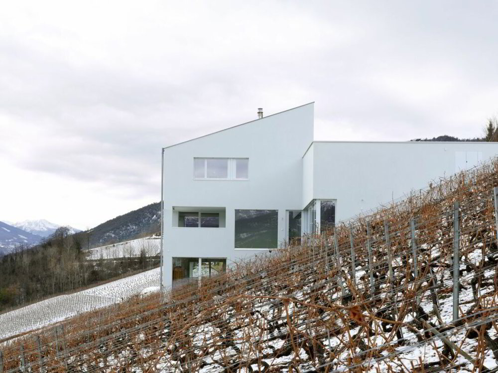 6 rooms House to buy in Venthône - image 1/12