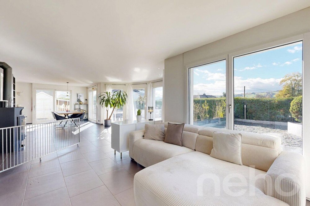 5.5 Zimmer Haus zum verkaufen in Kleinwangen - Bild 1/12