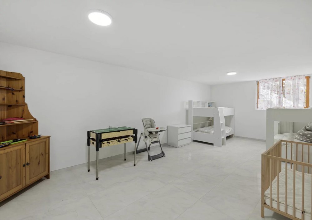 Casa di 6 locali in vendita a Crans-Montana - immagine 1/13