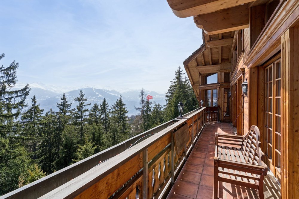Casa di 10 locali in vendita a Arbaz - immagine 1/12