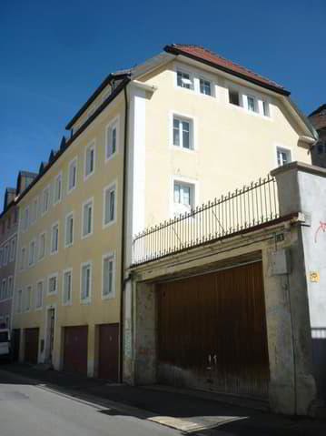 Appartement 4.5 pièces à louer à La Chaux-de-Fonds - image 1/4