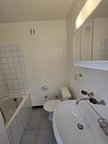 Appartamento di 1 locali in affitto a La Chaux-de-Fonds - immagine 1/5